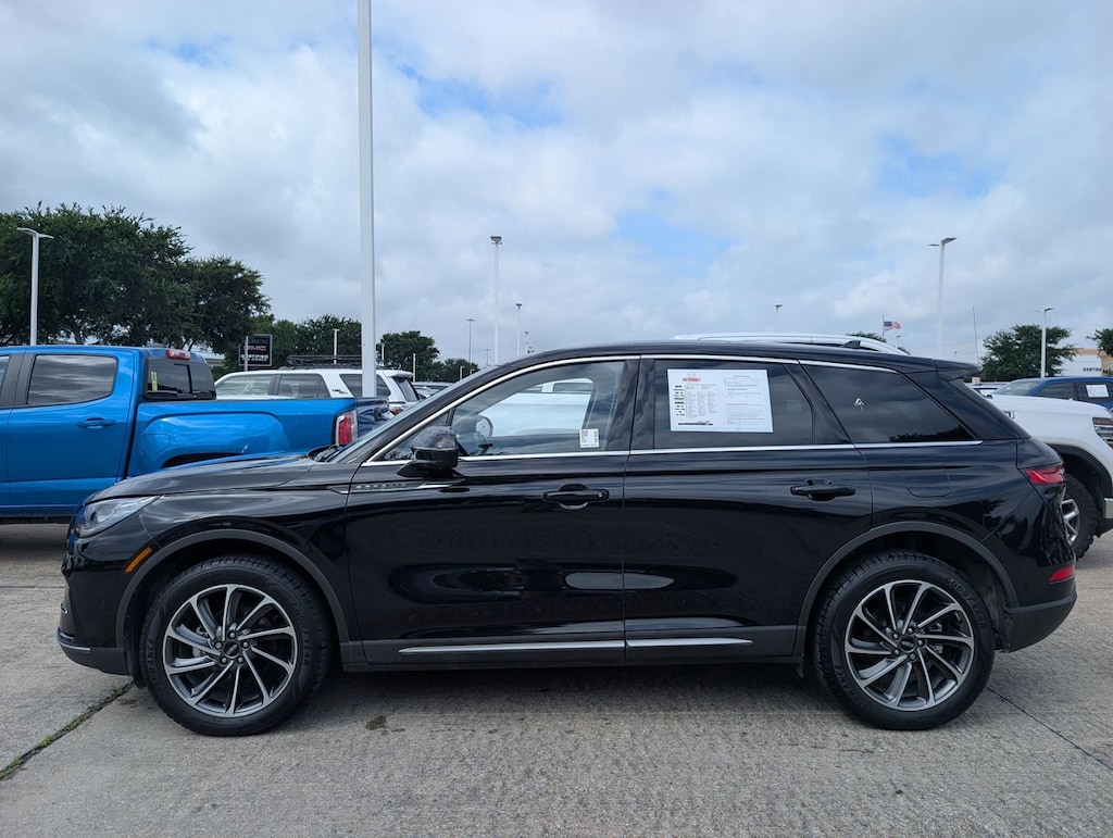 Used 2023 Lincoln Corsair Standard w/Nav/101A SUV
