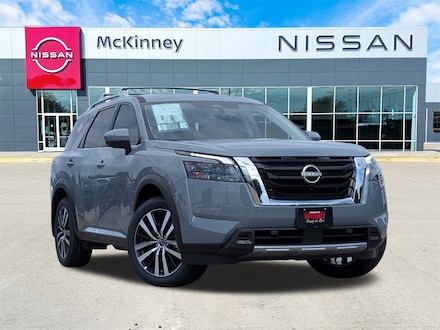 2025 Nissan Pathfinder Platinum SUV