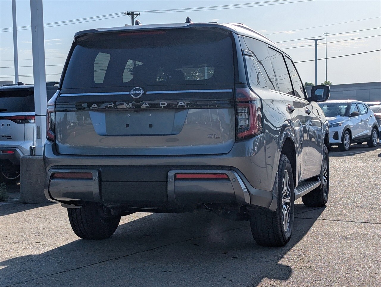2025 Nissan Armada SL photo 3