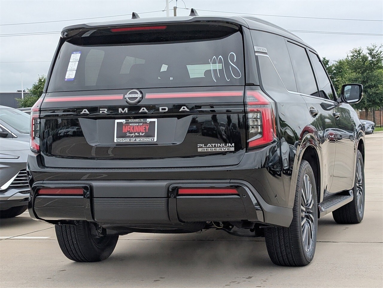 2025 Nissan Armada Platinum Reserve photo 3