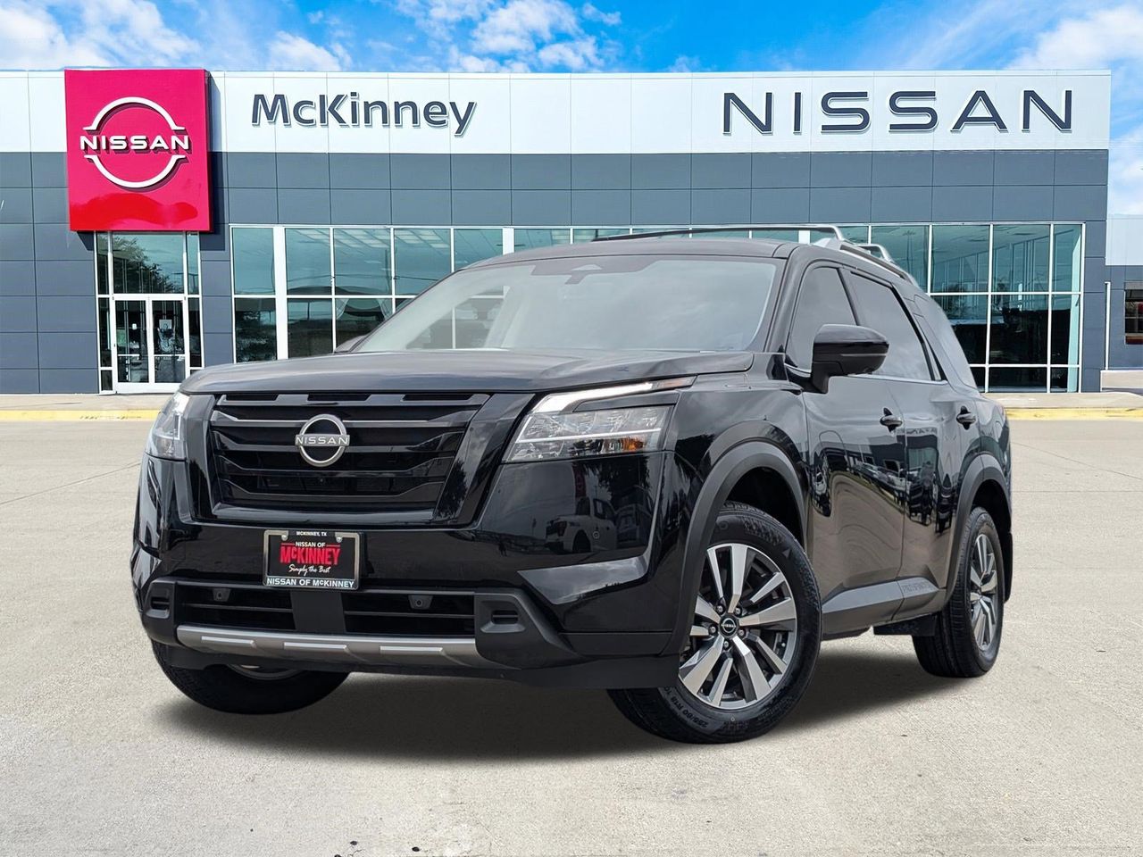 2024 Nissan Pathfinder SL 2WD's photo