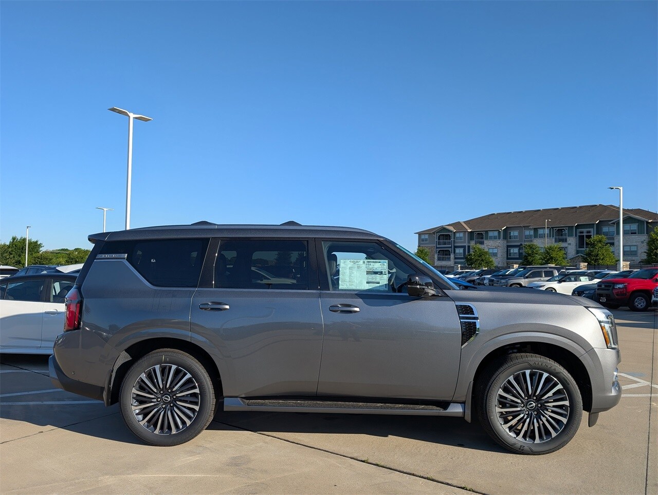 2025 Nissan Armada Platinum Reserve photo 3