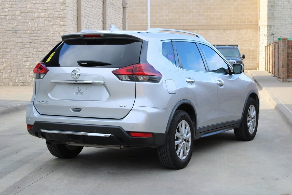 Used 2020 Nissan Rogue SV w/Leather SUV