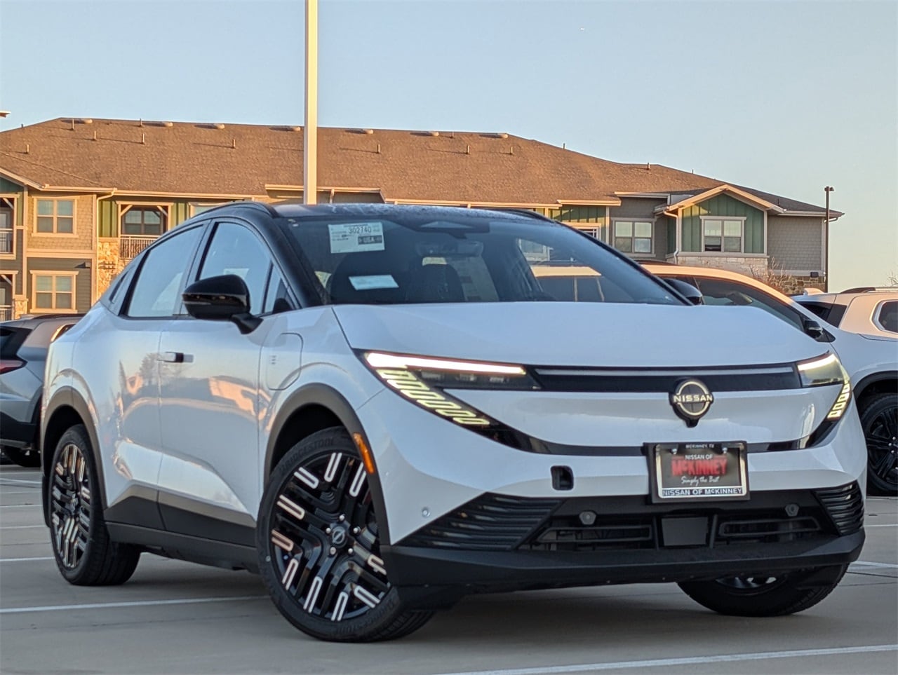 2026 Nissan LEAF Platinum+'s photo