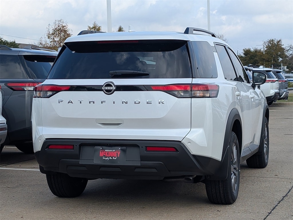 New 2025 Nissan Pathfinder SV SUV