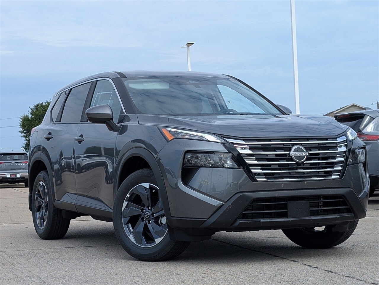 2026 Nissan Rogue SV photo 2