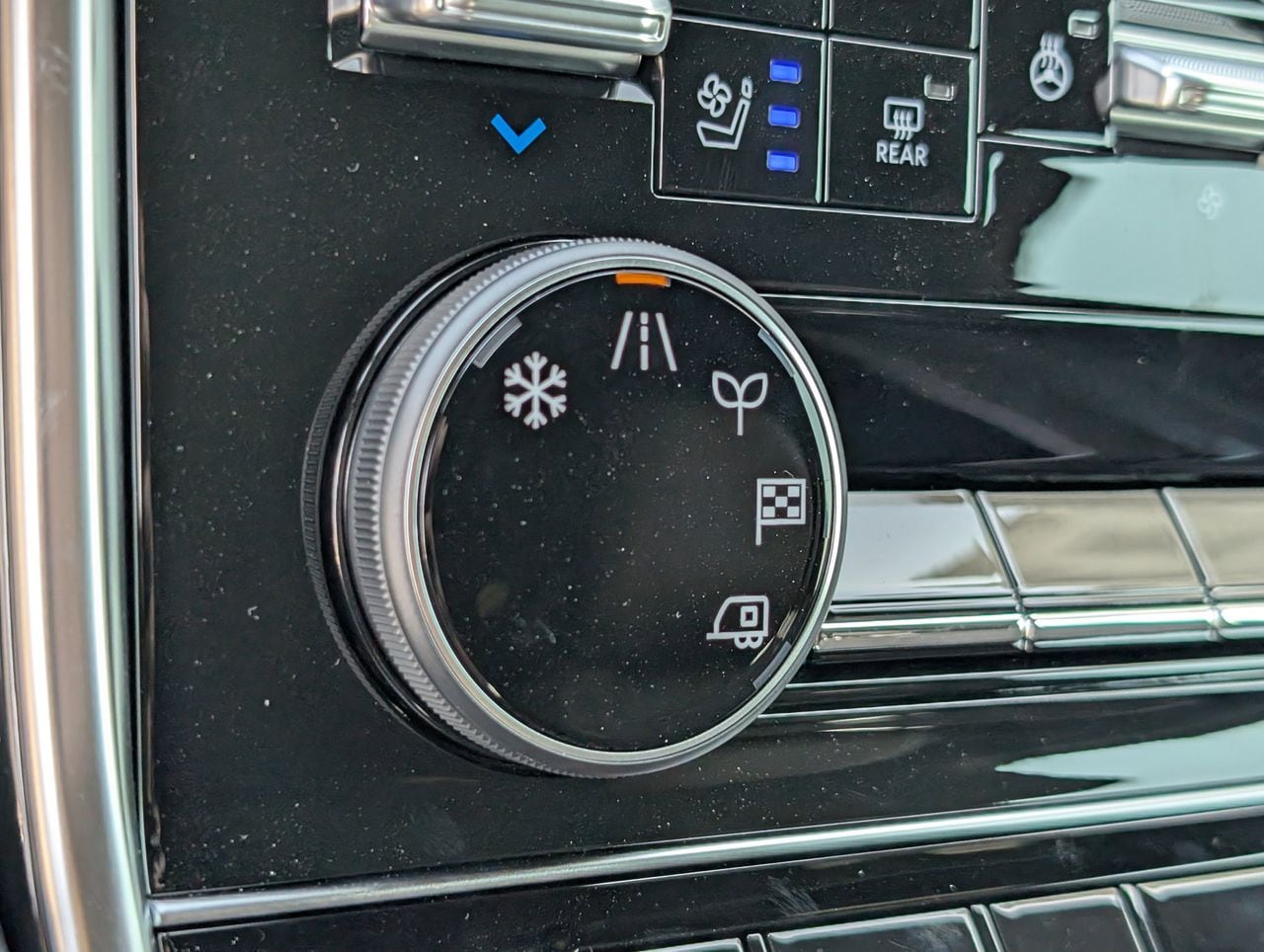 2026 Nissan Armada Platinum - Photo 16