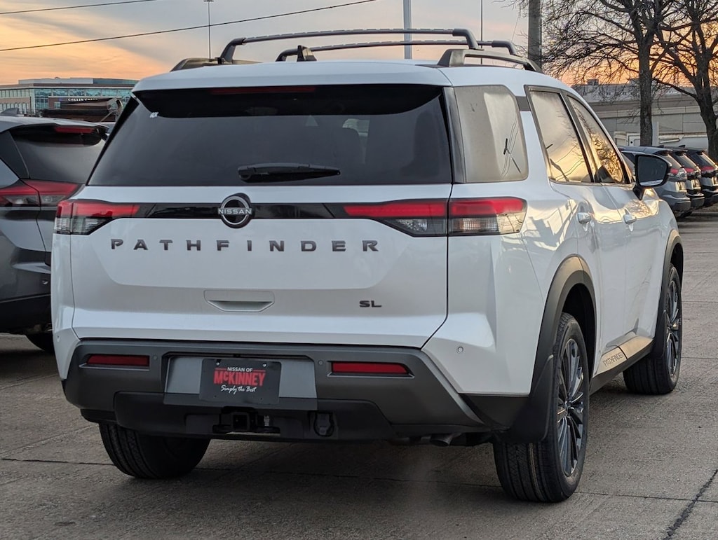 New 2026 Nissan Pathfinder SL SUV
