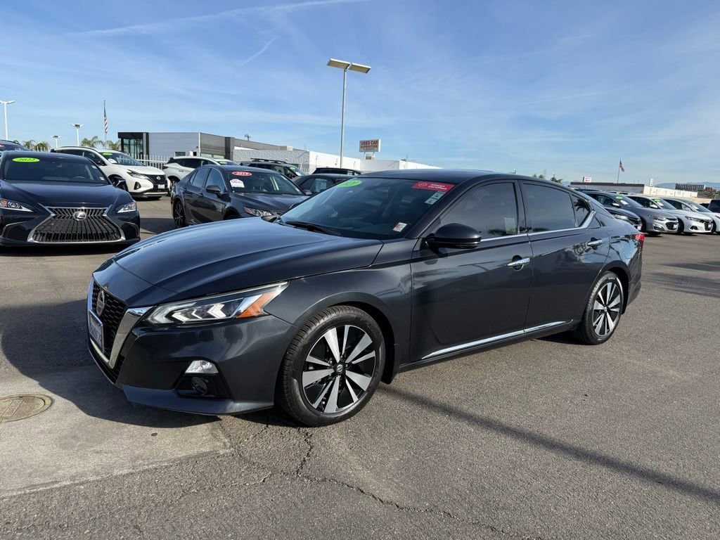 Used 2021 Nissan Altima 2.5 SL Sedan