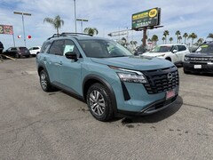 2026 Nissan Pathfinder SL SL 4WD