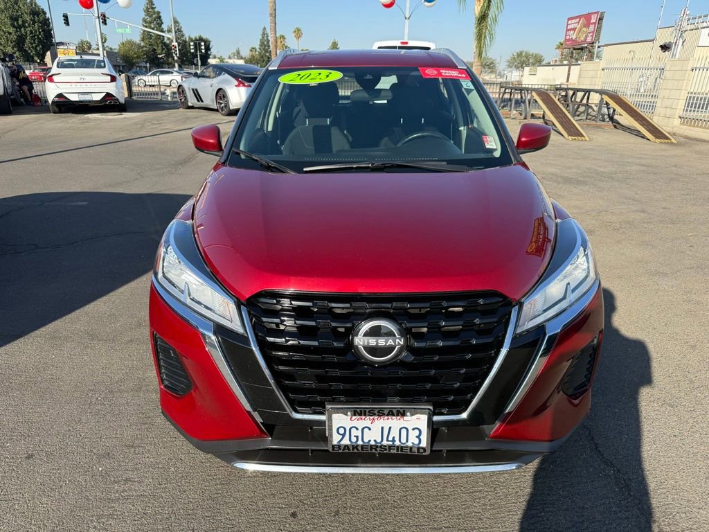 2023 Nissan Kicks SV photo 2