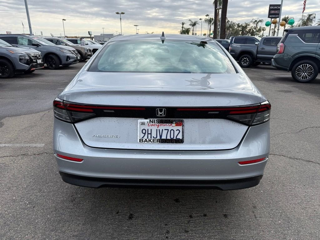 2023 Honda Accord Sedan LX photo 4