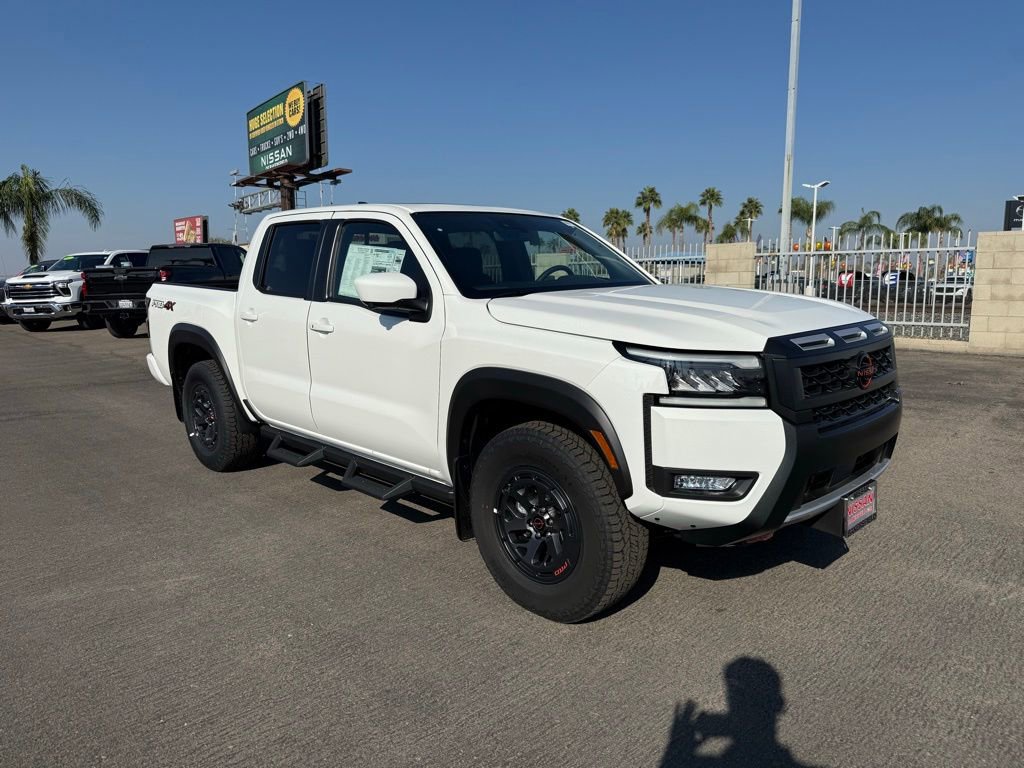 2026 Nissan Frontier PRO-4X's photo