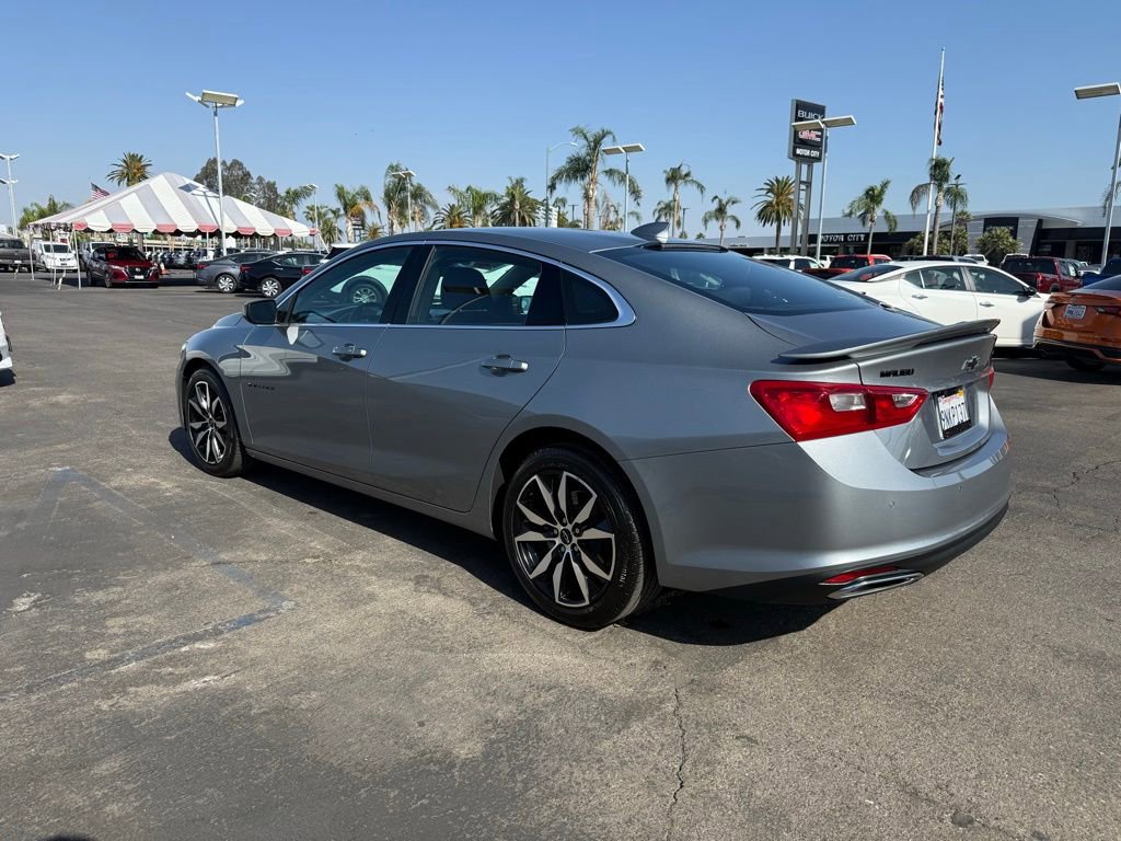 2025 Chevrolet Malibu RS photo 4