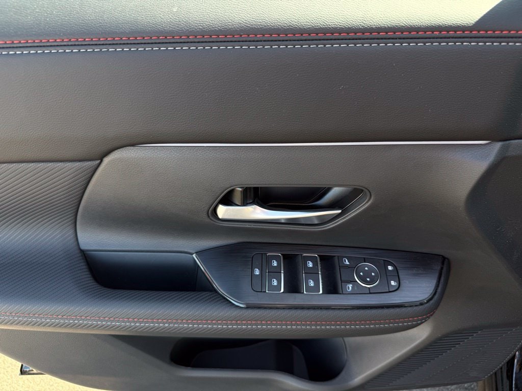 2026 Nissan KICKS SR - Photo 19