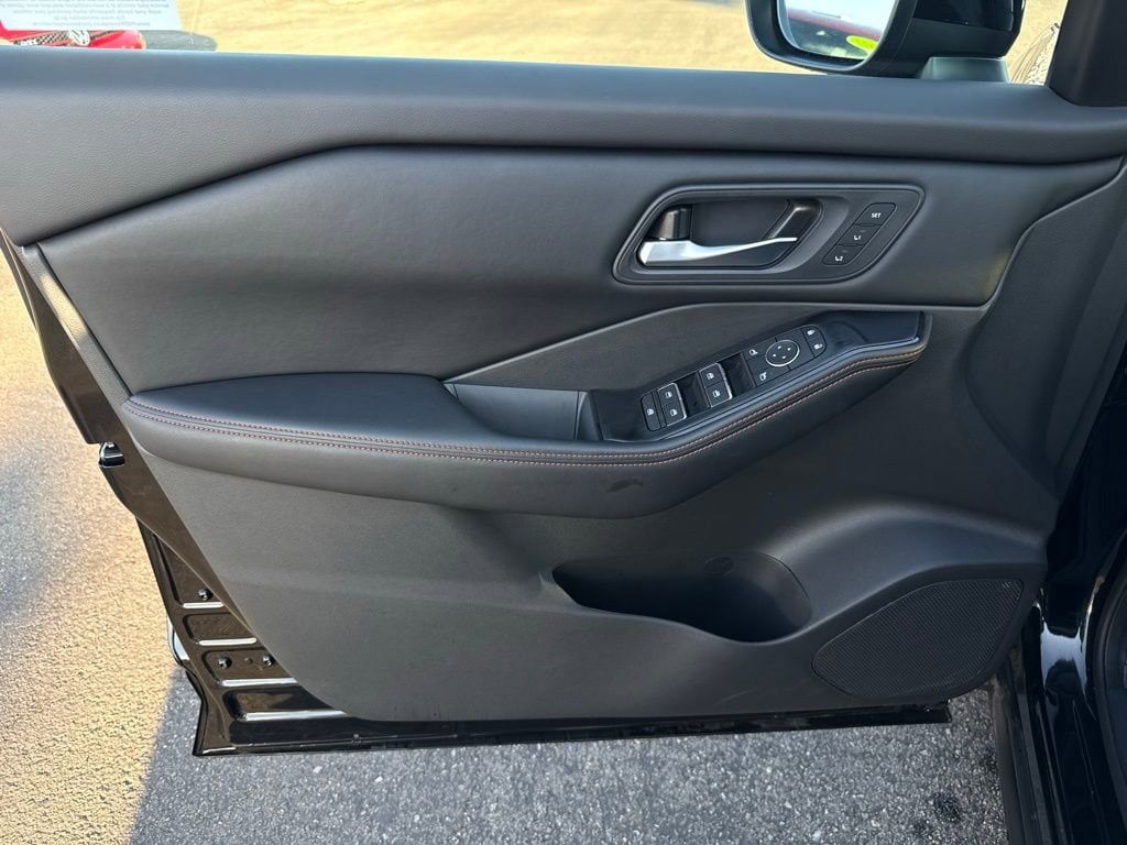 2025 Nissan Rogue Rock Creek - Photo 19