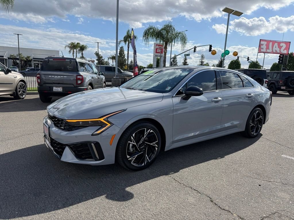 2025 Kia K5 GT-Line photo 2