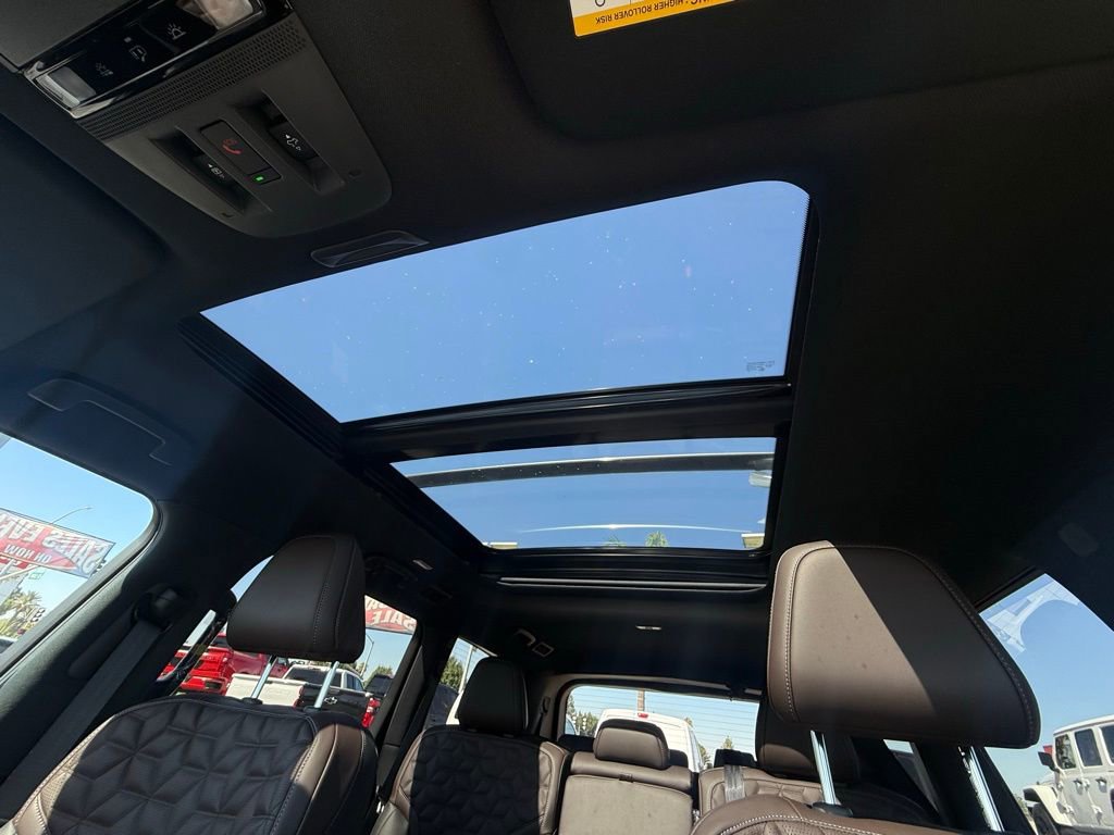 2025 Nissan Armada Platinum Reserve - Photo 16