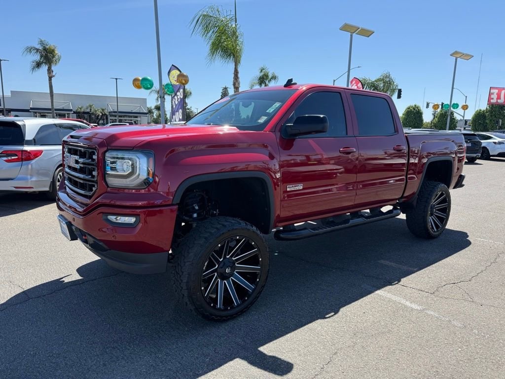 2018 GMC Sierra 1500 SLT photo 2