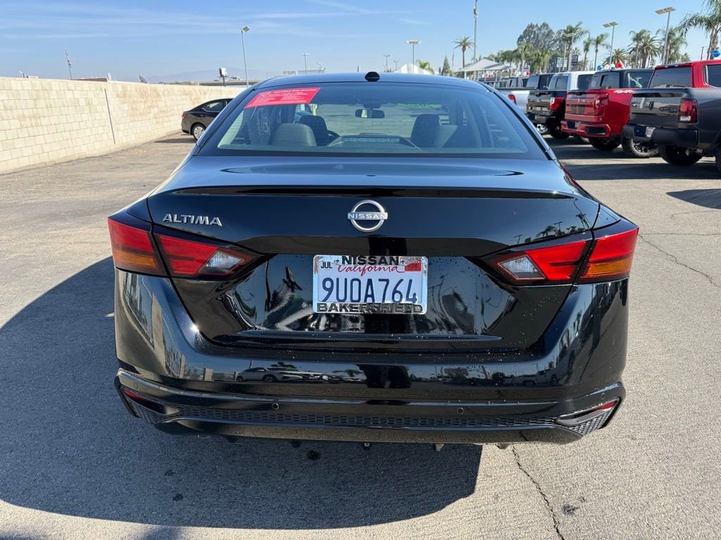 2025 Nissan Altima S photo 4