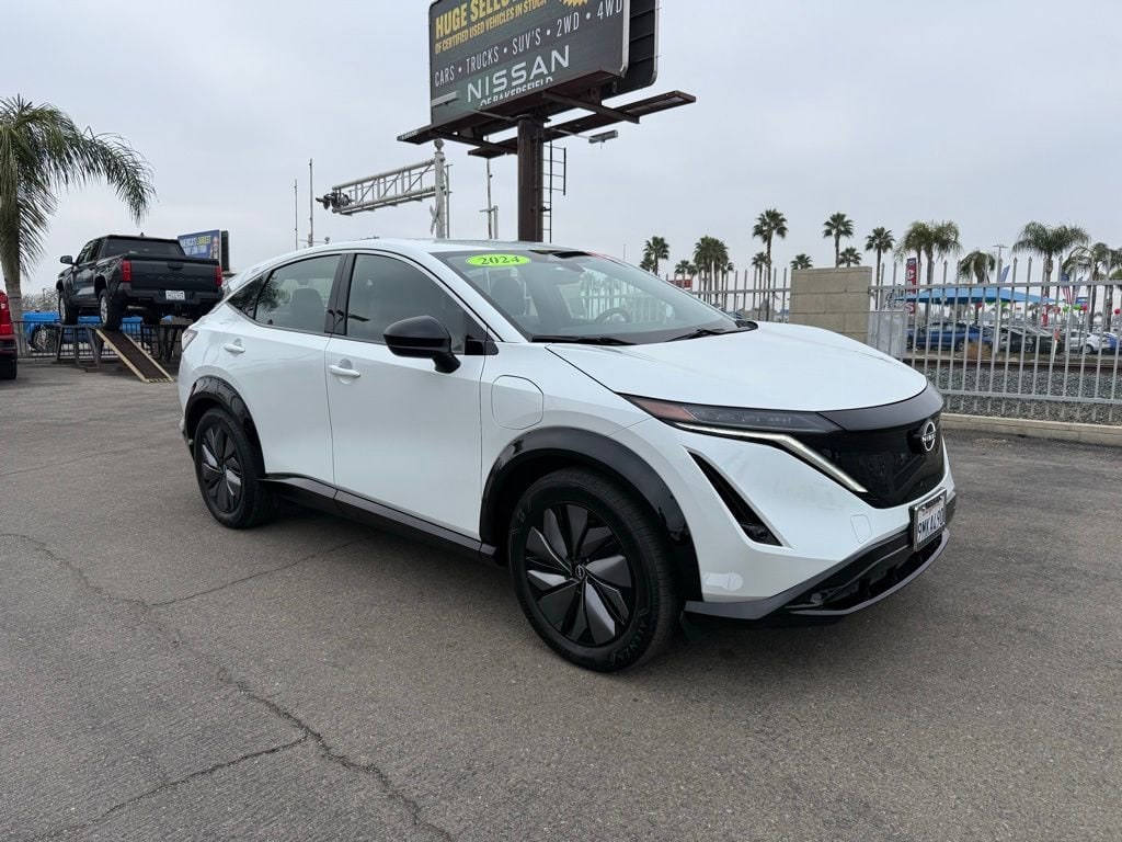 2024 Nissan ARIYA Engage's photo