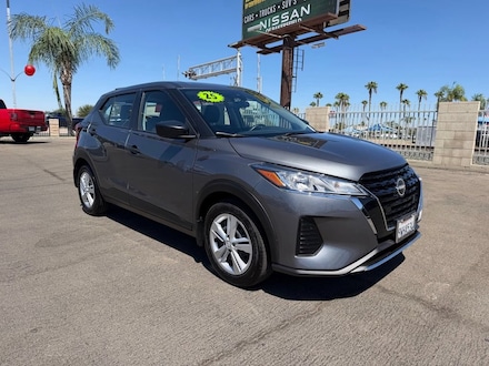 2025 Nissan Kicks Play S S FWD