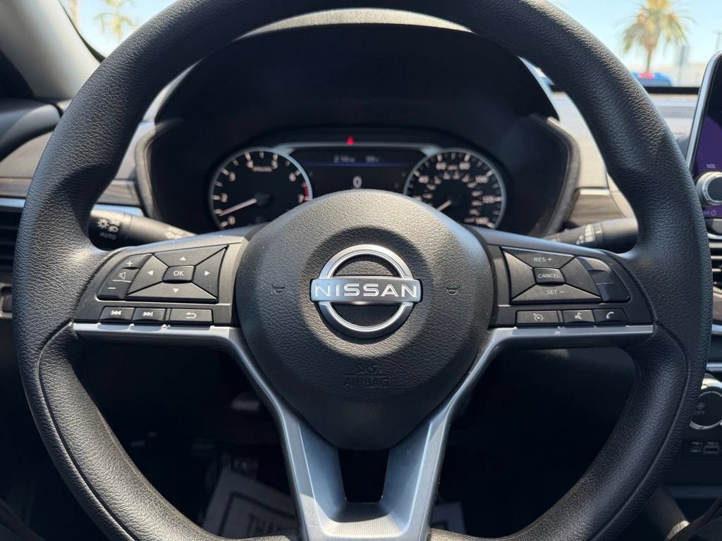2025 Nissan Altima SV - Photo 22