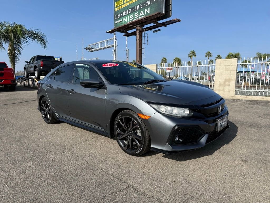 2019 Honda Civic Hatchback Sport's photo