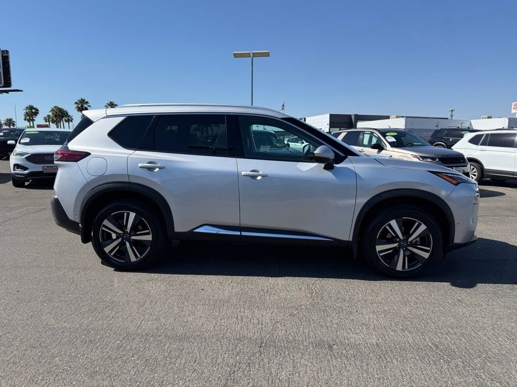 2023 Nissan Rogue SL photo 6