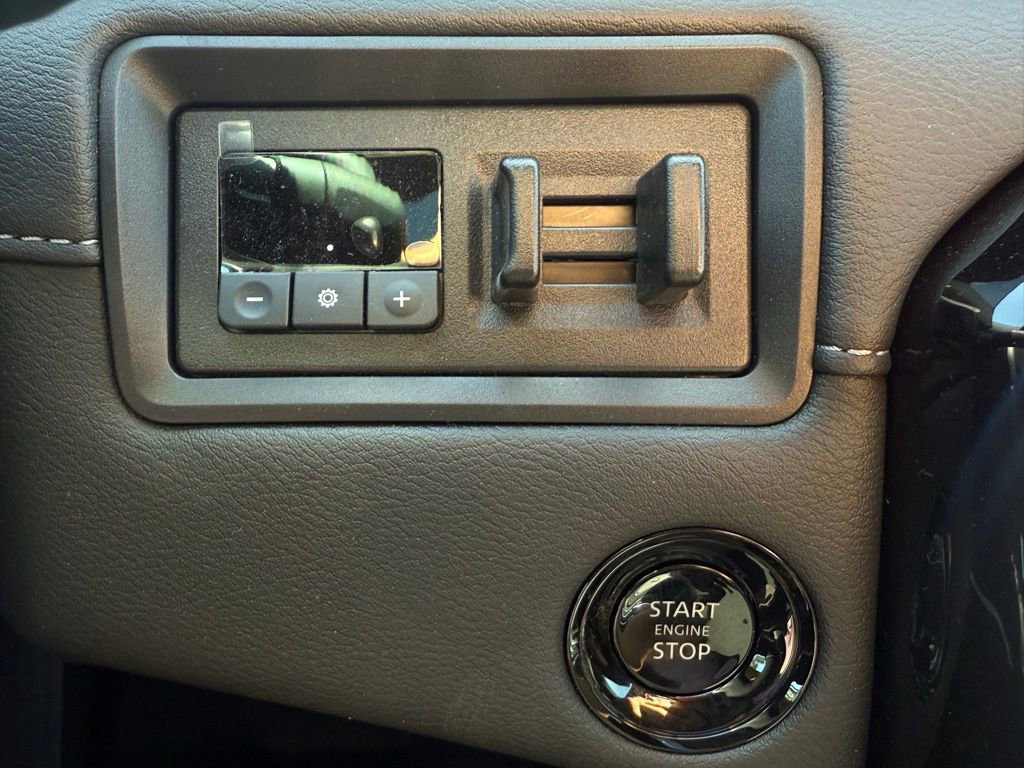 2025 Nissan Armada Platinum Reserve - Photo 28