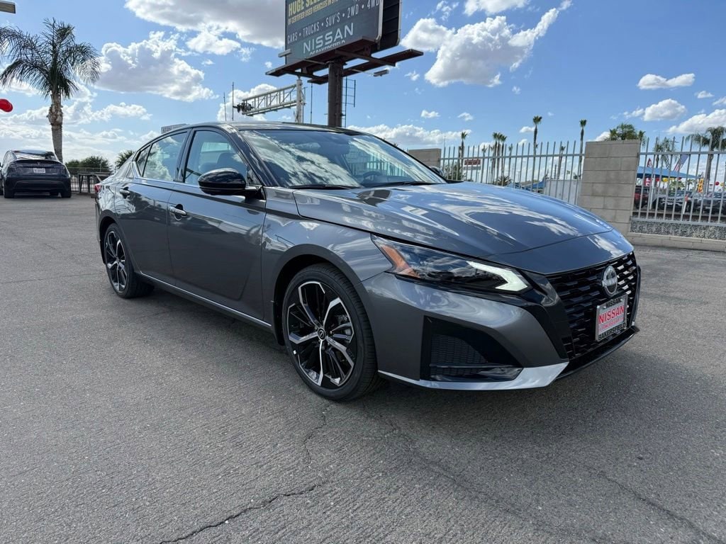 2026 Nissan Altima SR FWD 