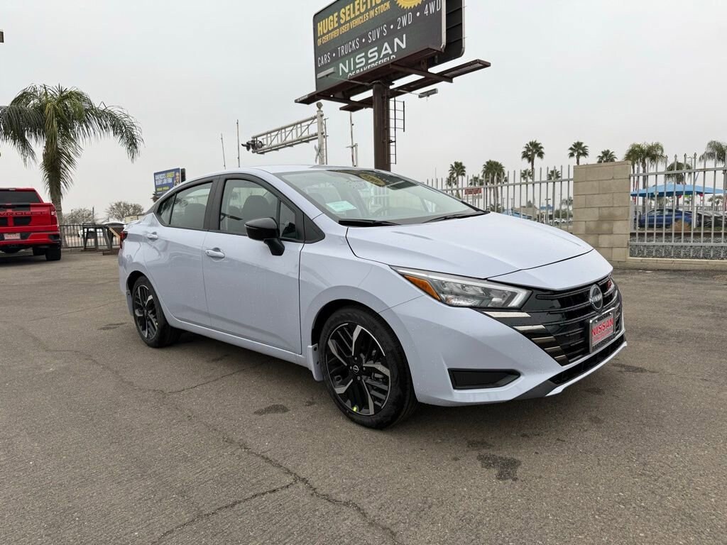 New 2025 Nissan Versa SR SR CVT