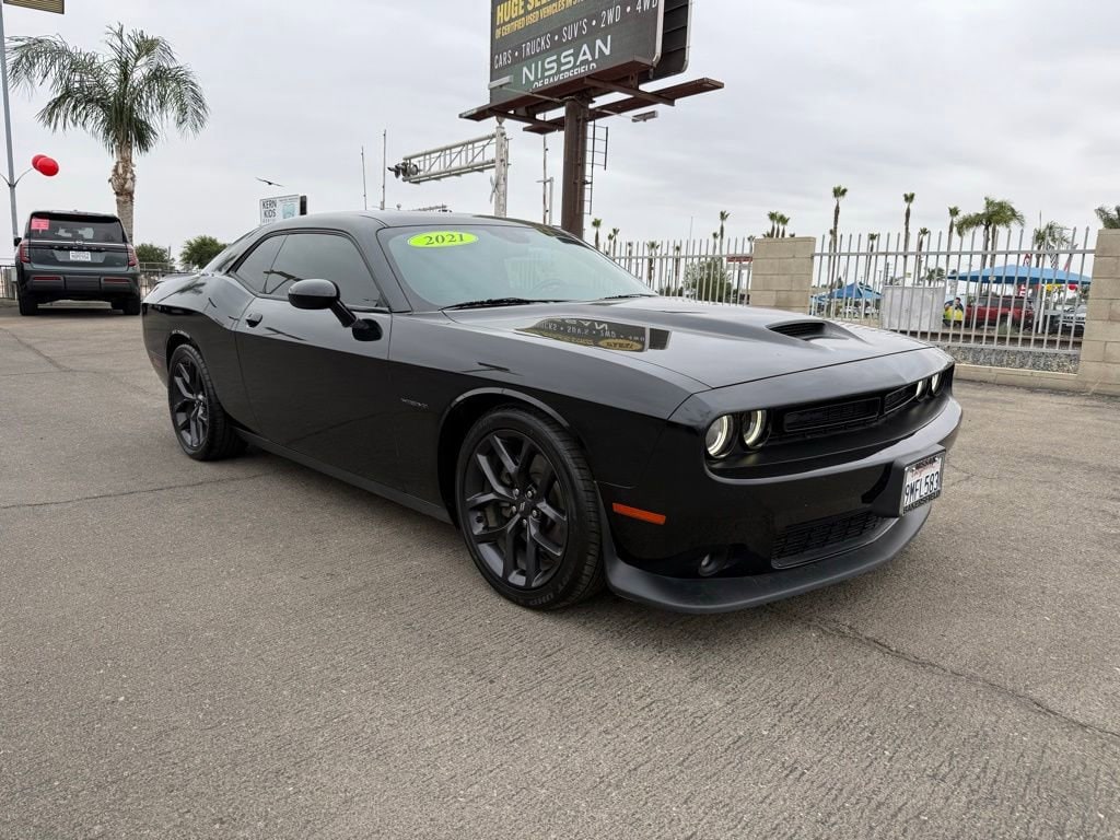 2021 Dodge Challenger R/T's photo