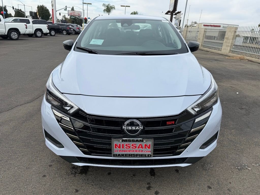 New 2025 Nissan Versa SR SR CVT