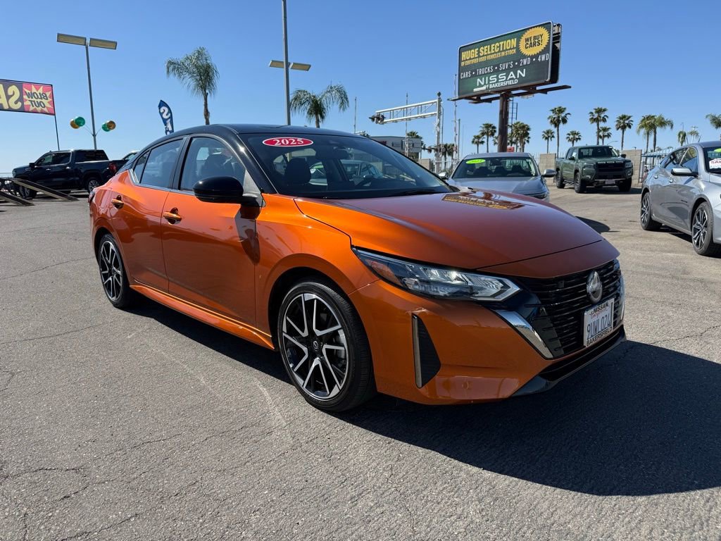 2025 Nissan Sentra SR photo 1