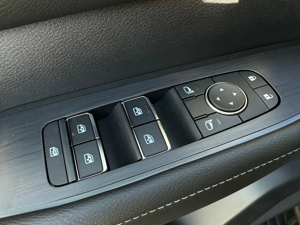 2026 Nissan Armada SV - Photo 19