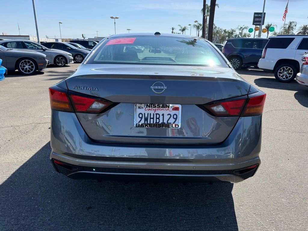 2025 Nissan Altima S photo 4