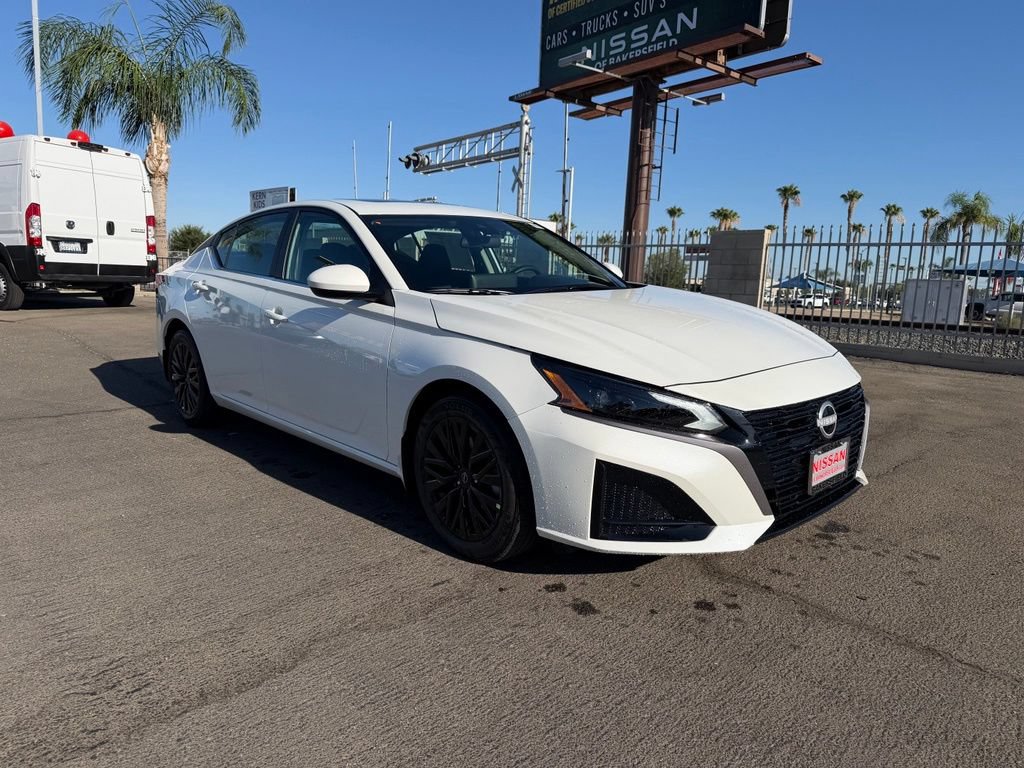 2026 Nissan Altima SV FWD 