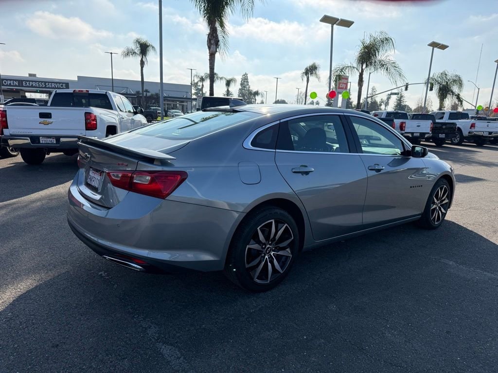 2025 Chevrolet Malibu RS photo 5