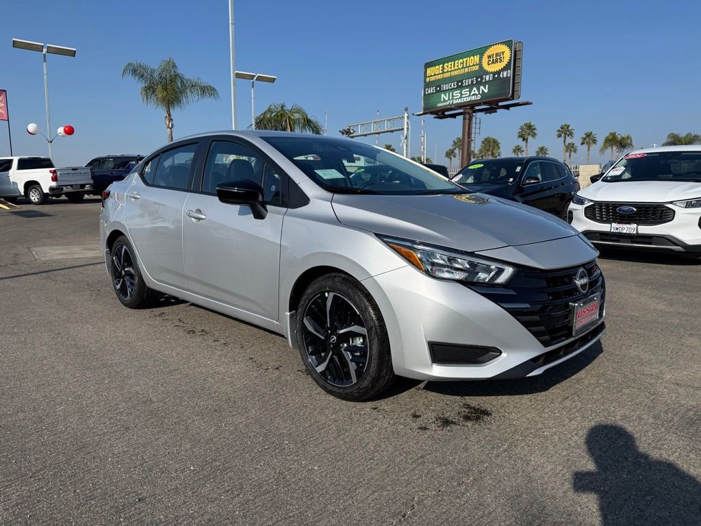2025 Nissan Versa SR CVT 