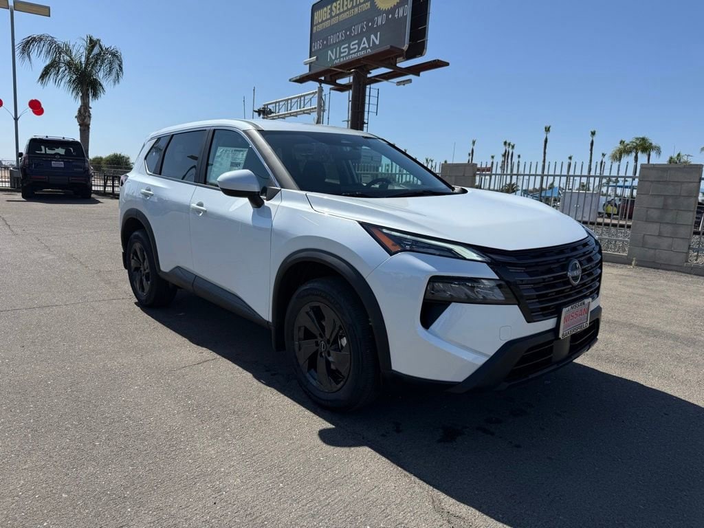 2026 Nissan Rogue SV AWD's photo