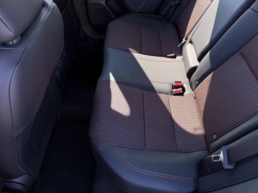 2026 Nissan KICKS SR - Photo 11