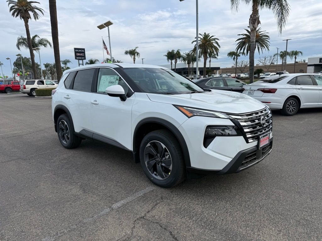 2026 Nissan Rogue SV's photo