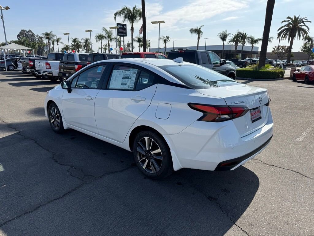 New 2025 Nissan Versa SV SV CVT
