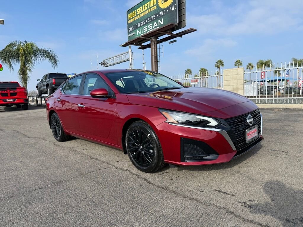 New 2025 Nissan Altima SV SV FWD