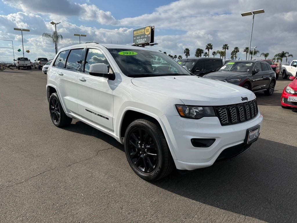 2022 Jeep Grand Cherokee WK Laredo X photo 1