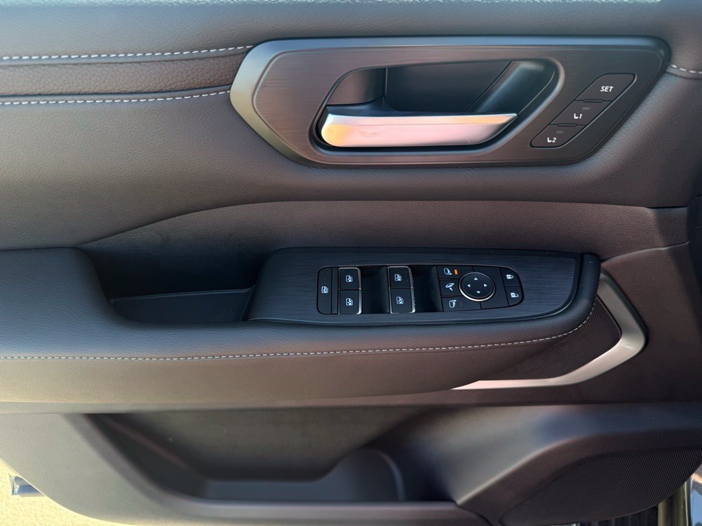 2025 Nissan Armada Platinum Reserve - Photo 19