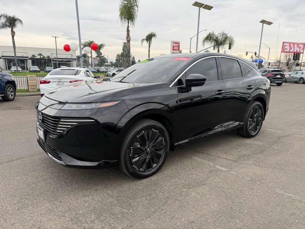 2025 Nissan Murano Platinum photo 2