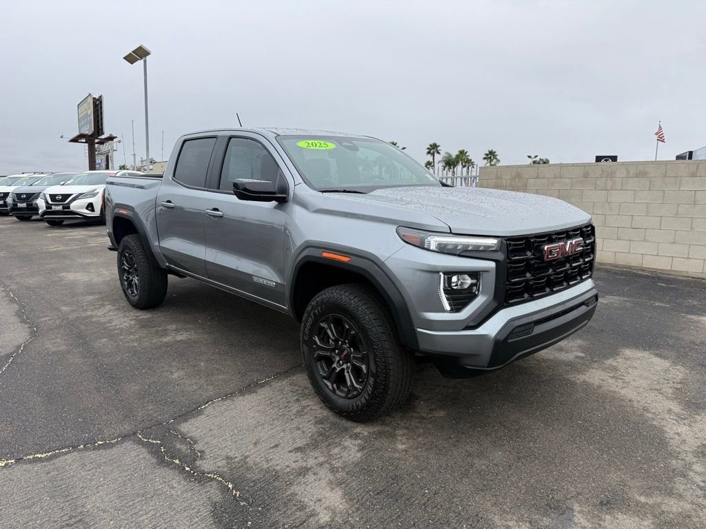 2025 GMC Canyon Elevation's photo
