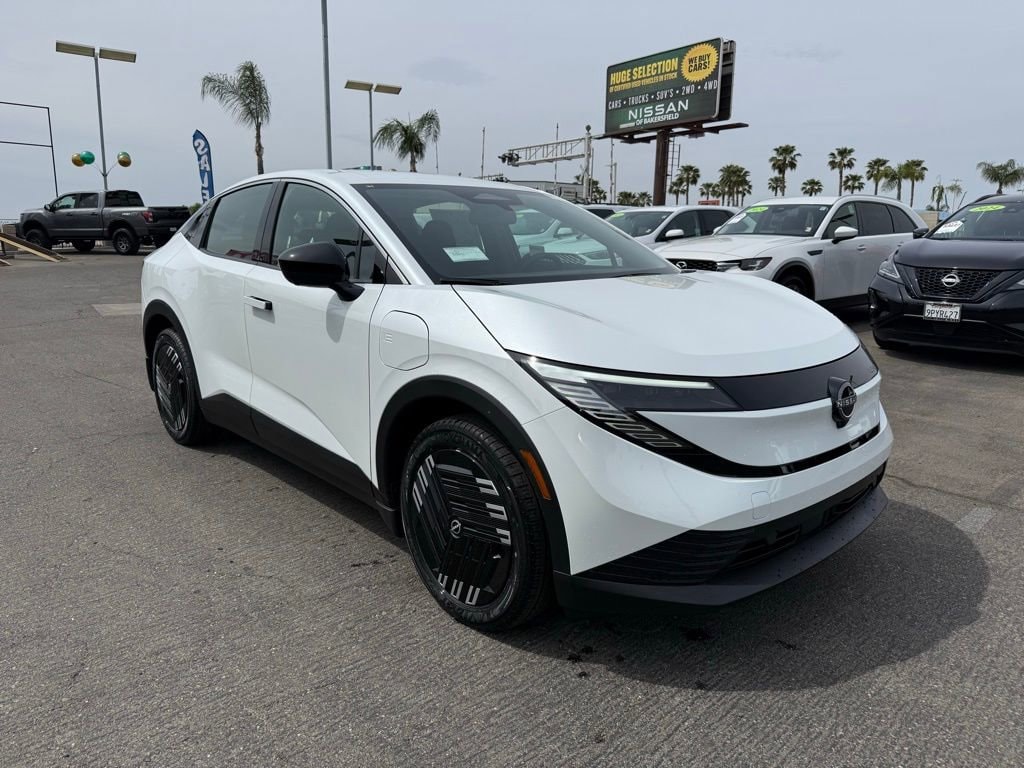 2026 Nissan Leaf S+'s photo